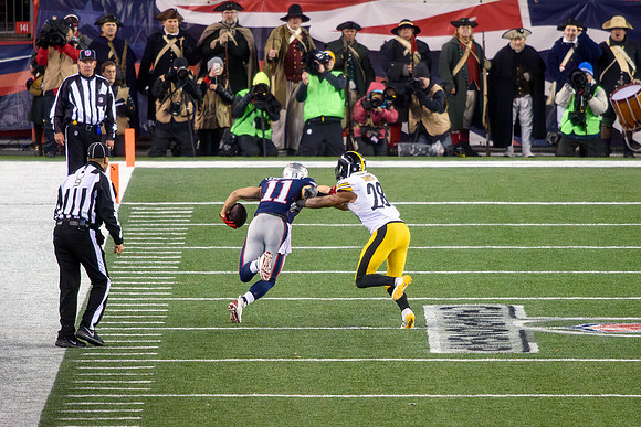 2016 AFC Championship Game - Julian Edelman 18 Yard Reception