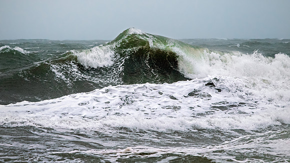 Nor'easter Wave - Rough Seas