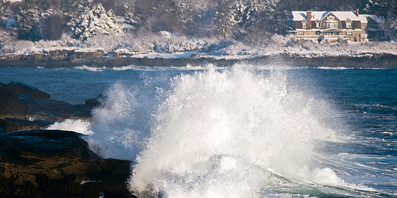 Winter Wave - York Maine