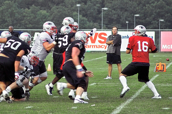 Bill Belichick looks on as Matt Cassel Drops Back - NPTC 2006